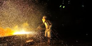 Noile taxe vamale impuse de SUA afectează industria din Uniunea Europeană, generând costuri și incertitudini