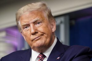 Donald Trump impune o taxă de 100.000 de dolari pentru vizele H-1B, generând reacții în lanț din partea companiilor și economiilor globale