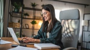 Bruxelles propune măsuri de criză pentru reducerea consumului de energie, inclusiv muncă de la distanță obligatorie o zi pe săptămână